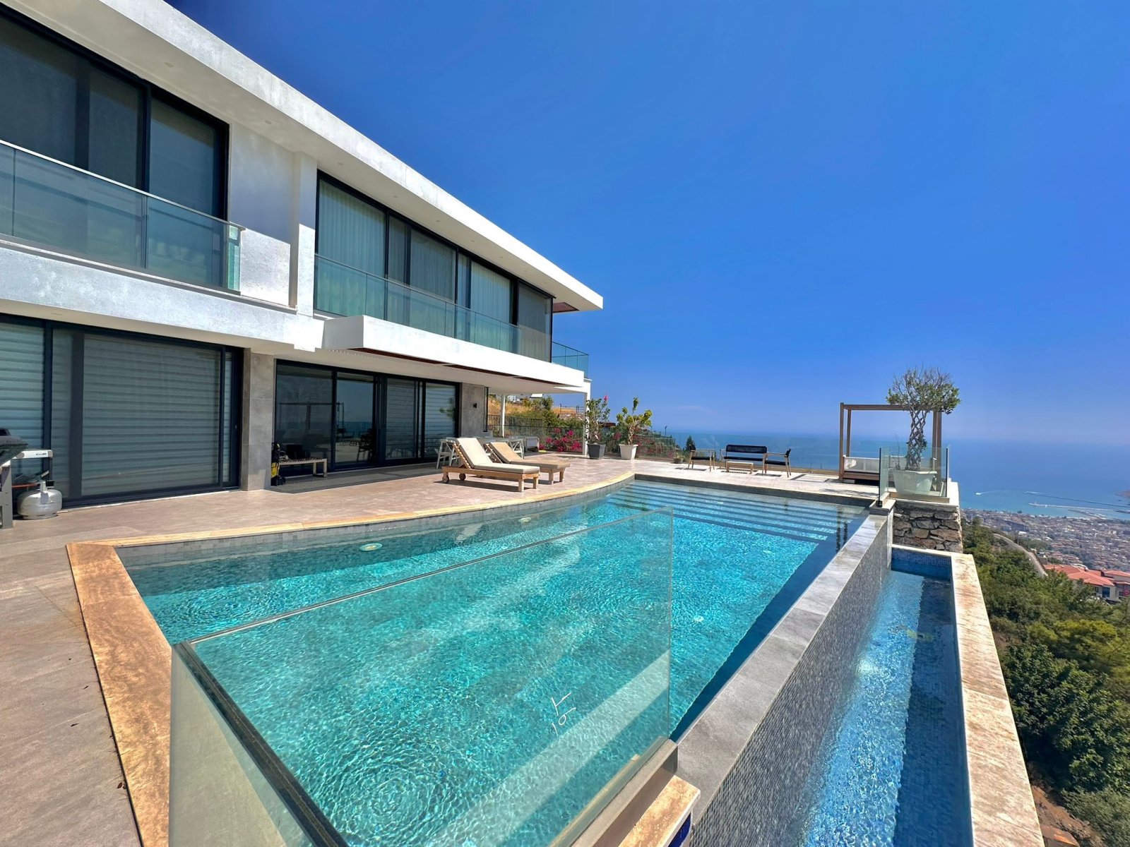 Bektaş: Exklusive Villa mit Meerblick! 