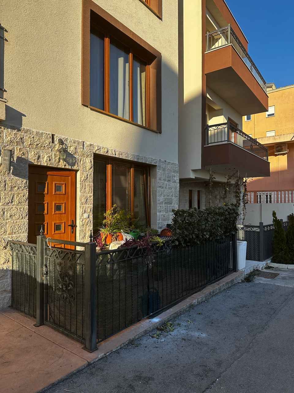 Budva: One-bedroom apartment in Budva, Lazi Budva: One-bedroom apartment in Budva, Lazi