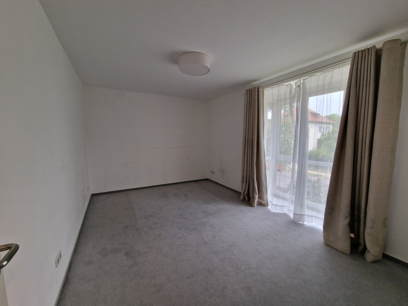  Schlafzimmer mit Erker