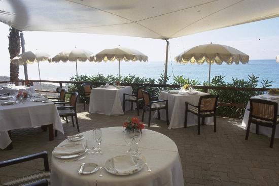Hotel and restaurant on the shores of Liguria (Italy) 