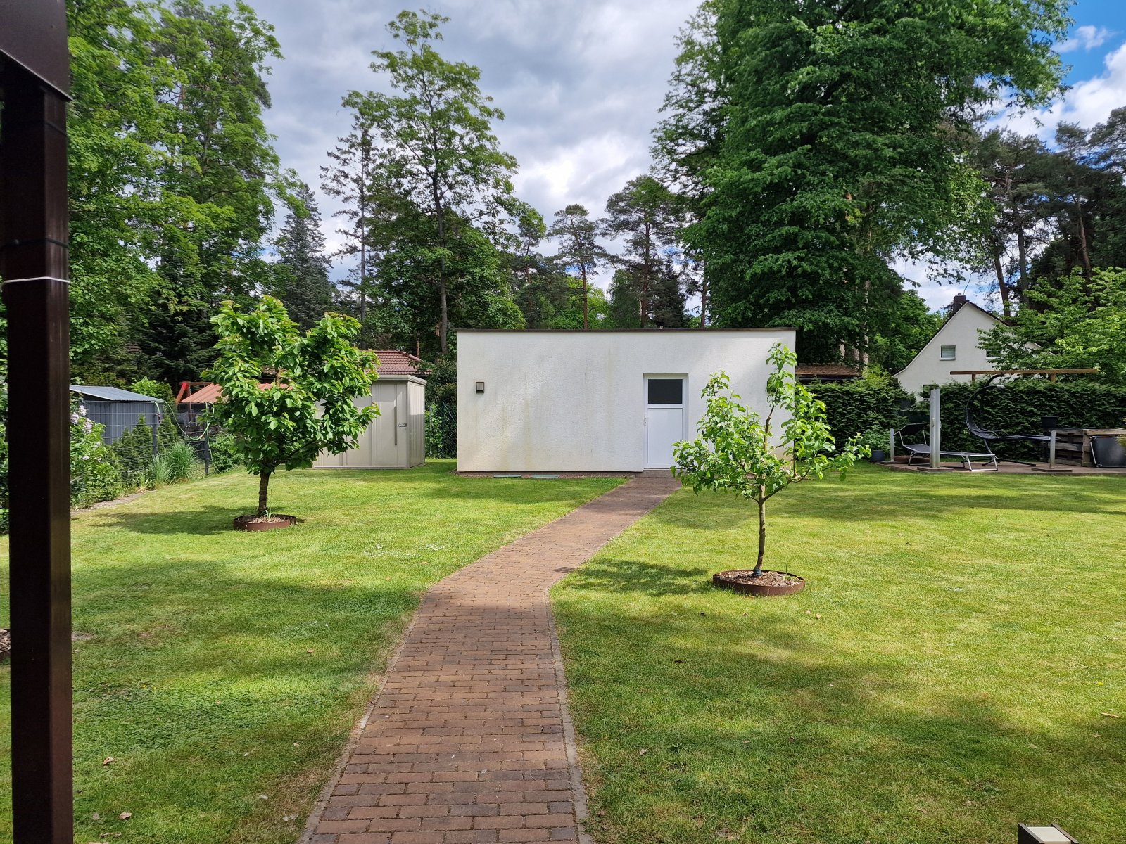 Anbau mit EBK und Duschbad