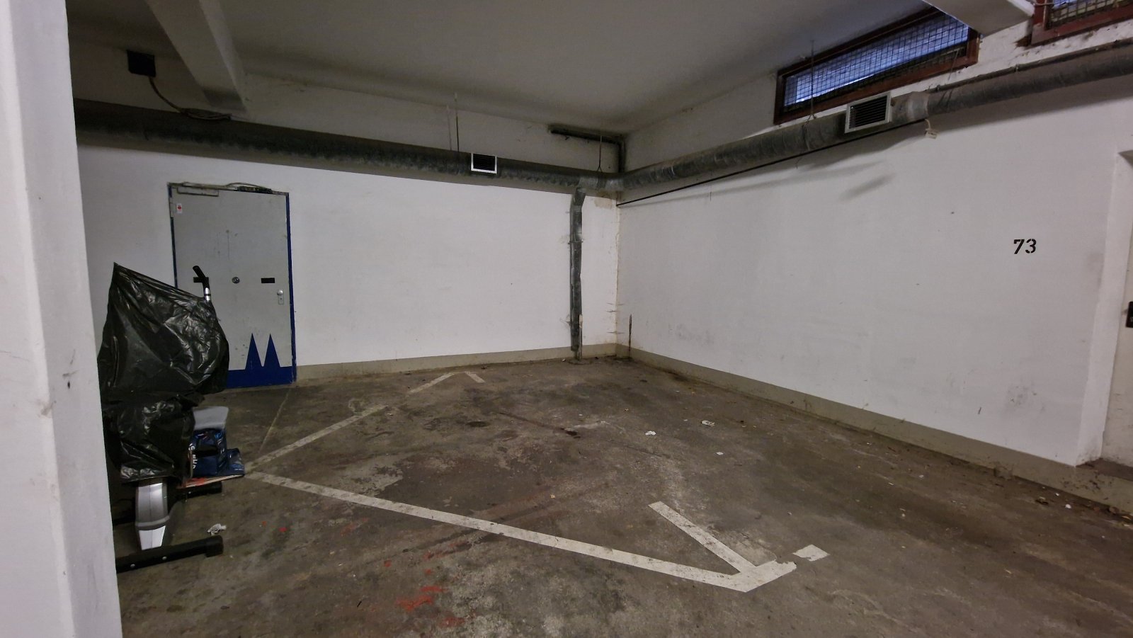 Eckstellplatz 2 Eckstellplatz 2