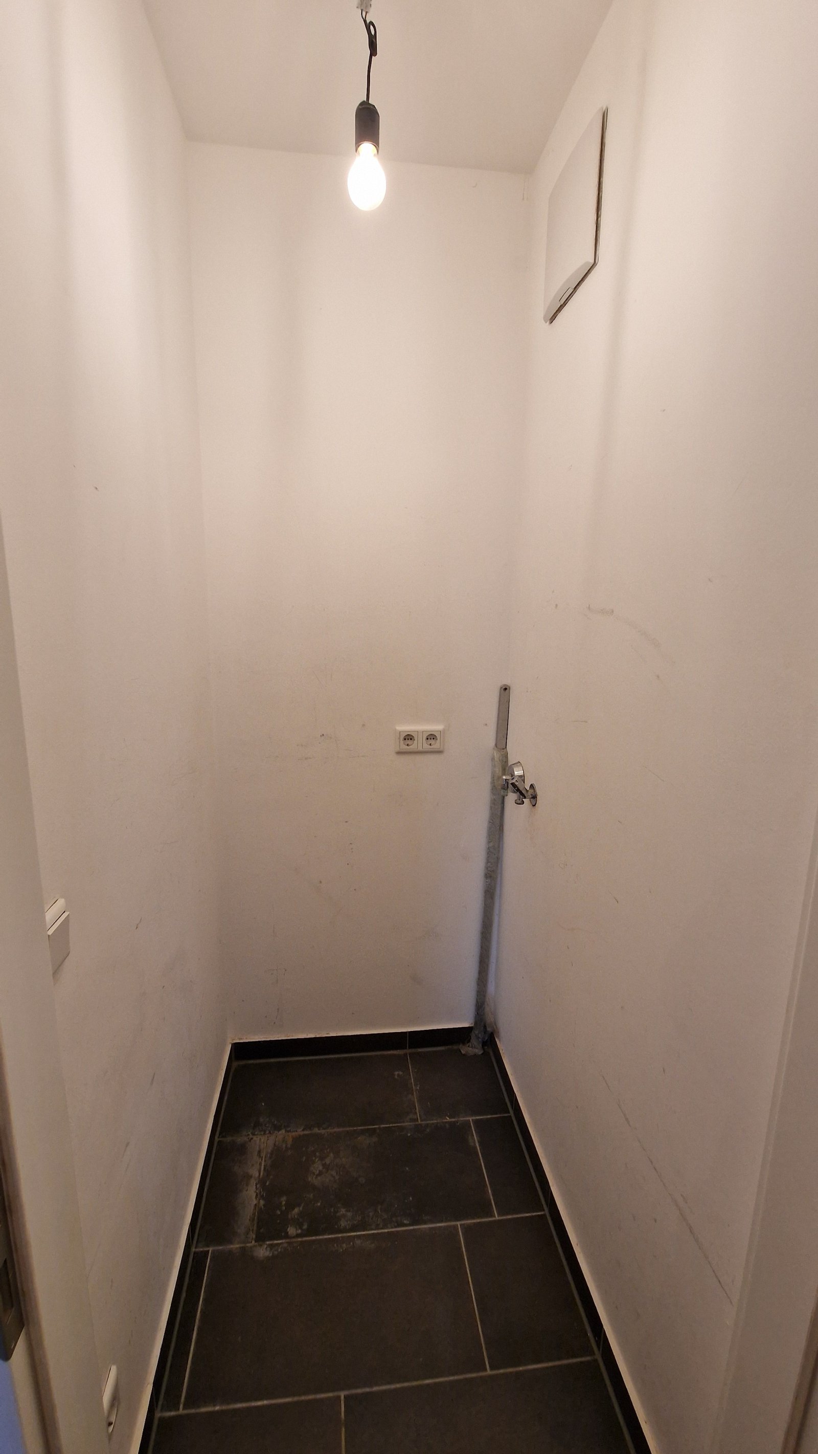  Abstellraum für Waschmaschine